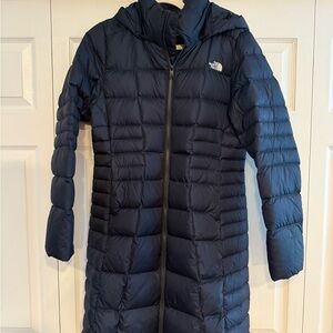 The North Face Dark Blue Quilted Jacket, style 550, Women’s medium